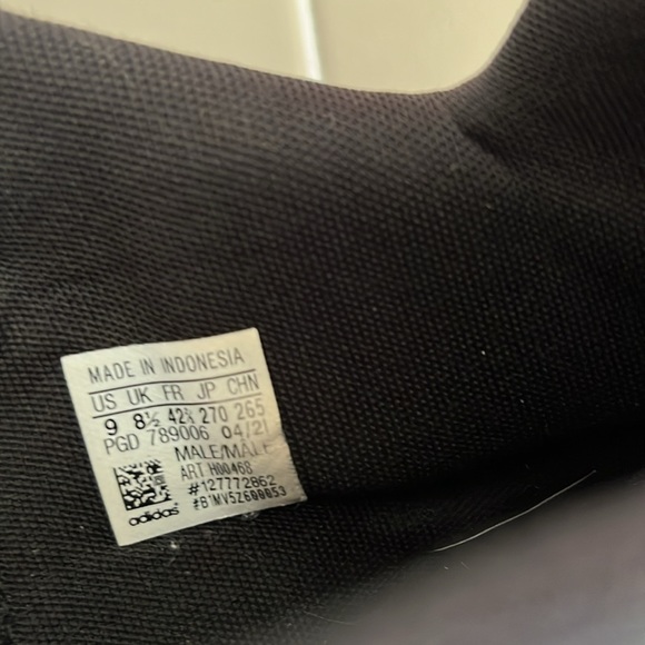 Adidas Sneakers/basketball - Picture 6 of 7